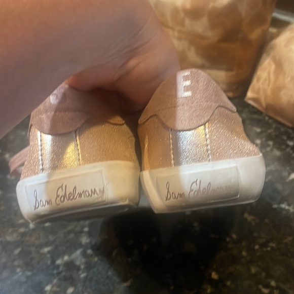 Sam Edelman Blush shimmery Sneakers! Size 8.5 - Picture 10 of 12